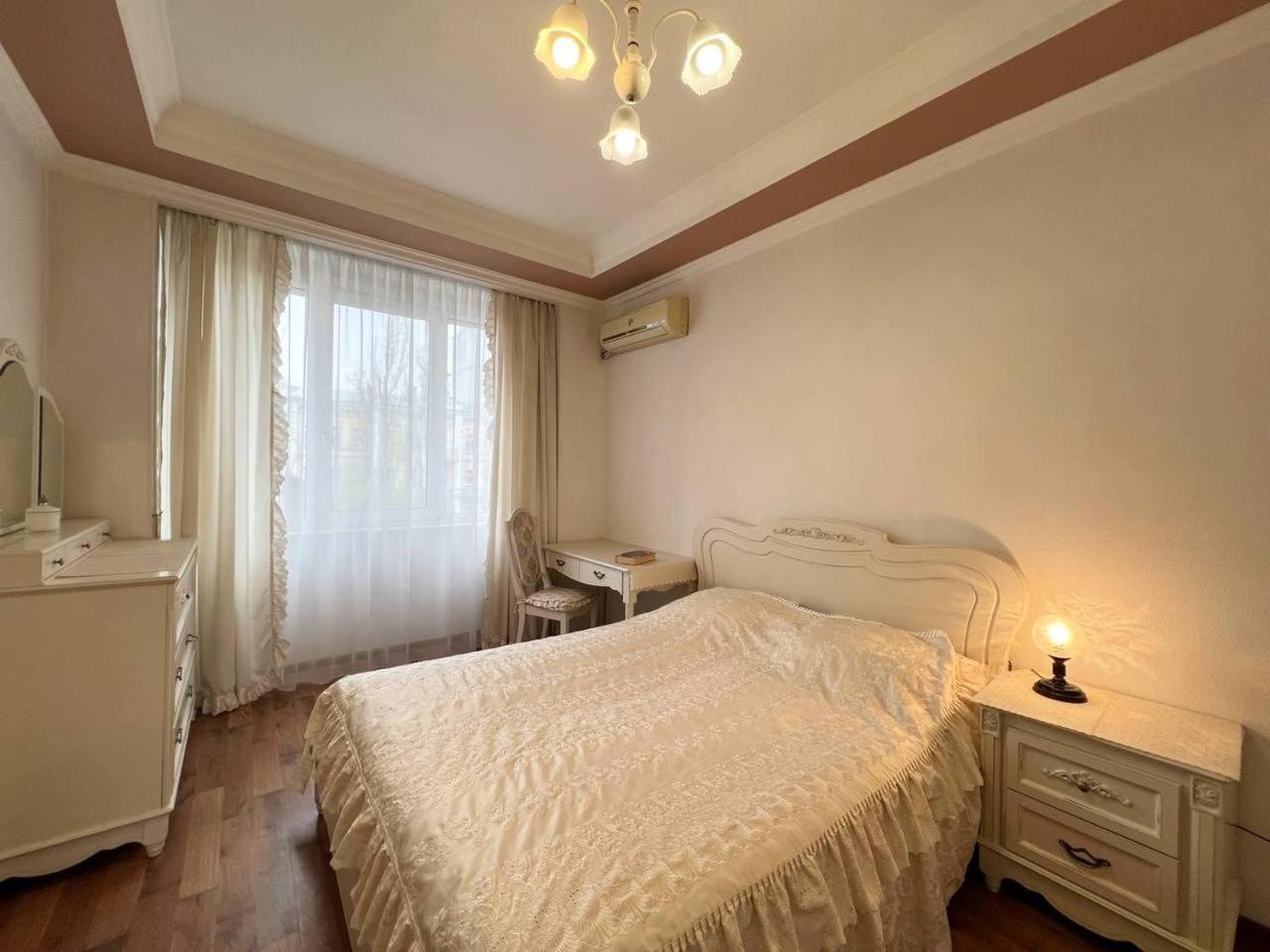 Apartments Near Arena City Kiev Ngoại thất bức ảnh