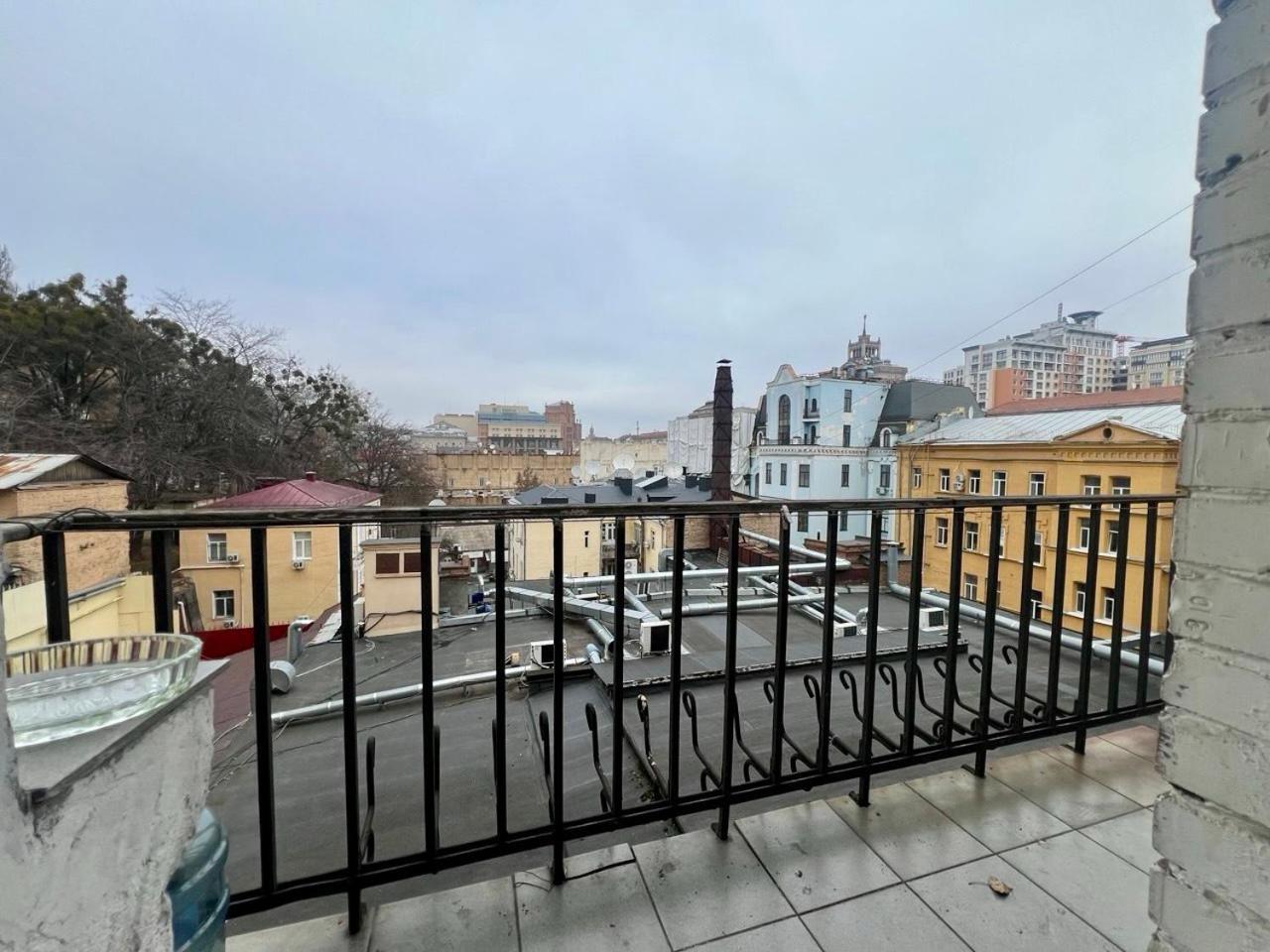 Apartments Near Arena City Kiev Ngoại thất bức ảnh