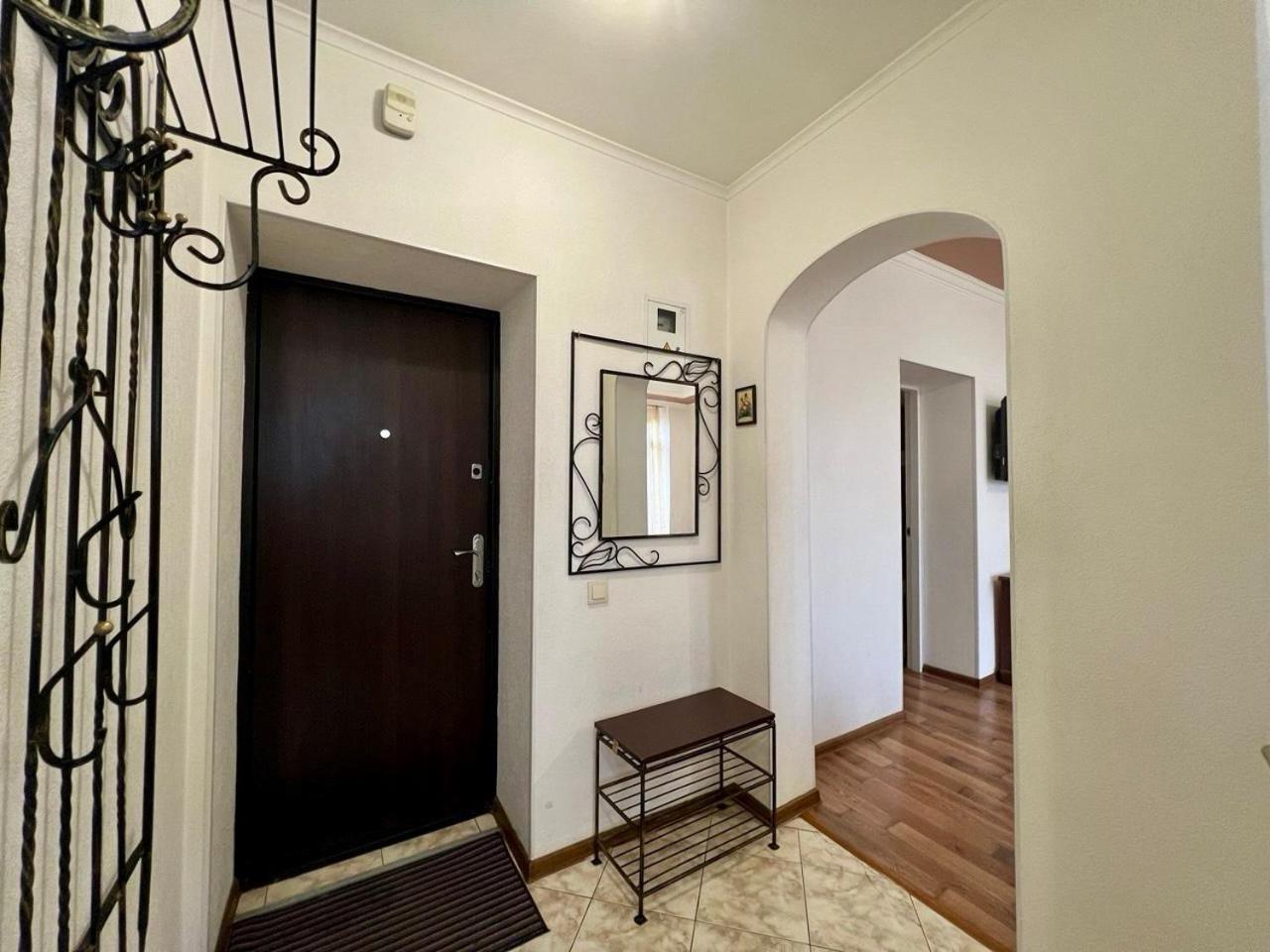 Apartments Near Arena City Kiev Ngoại thất bức ảnh